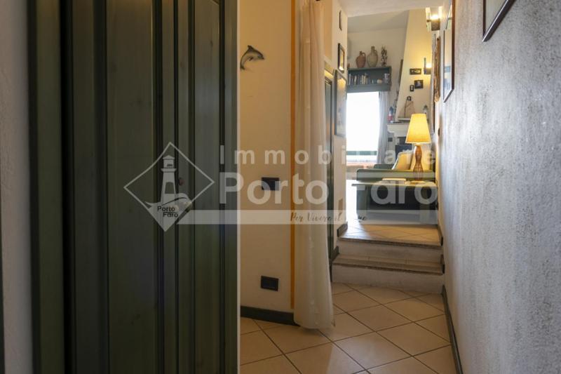 23 Baia Faro - Trilocale Mansardato Con Ampia Terrazza Vista Mare Palau Bagian luar foto
